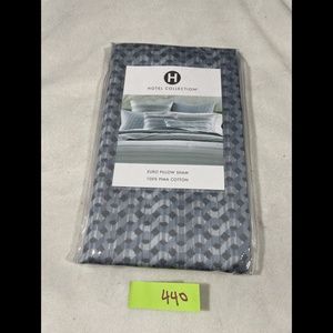 NIB Hotel Collection Parallel (1)‎ European Euro Pillow Sham